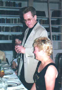 hank speech.JPG (26557 bytes)